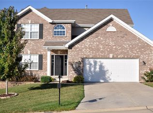 5537 Emerald Ridge Dr, Saint Charles, MO 63304