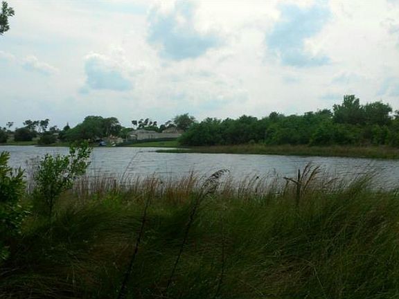 2nd image of 3109 Riverhead Dr