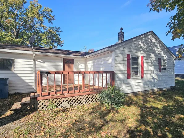 200 W 12th St, Johnston City, IL 62951