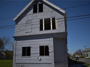 74 Peck St, Buffalo, NY 14212