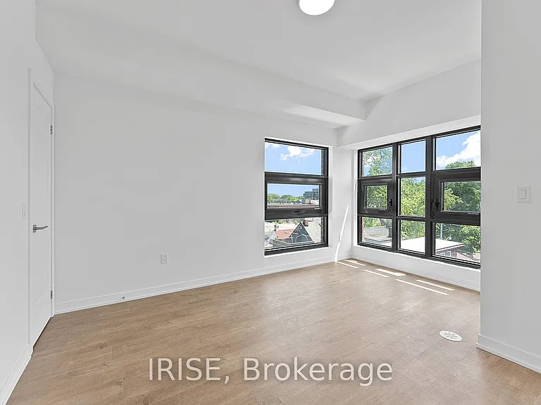 485 Logan Ave S #310 — Photo 29