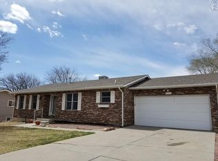 4023 Hillside Dr, Pueblo, CO 81008