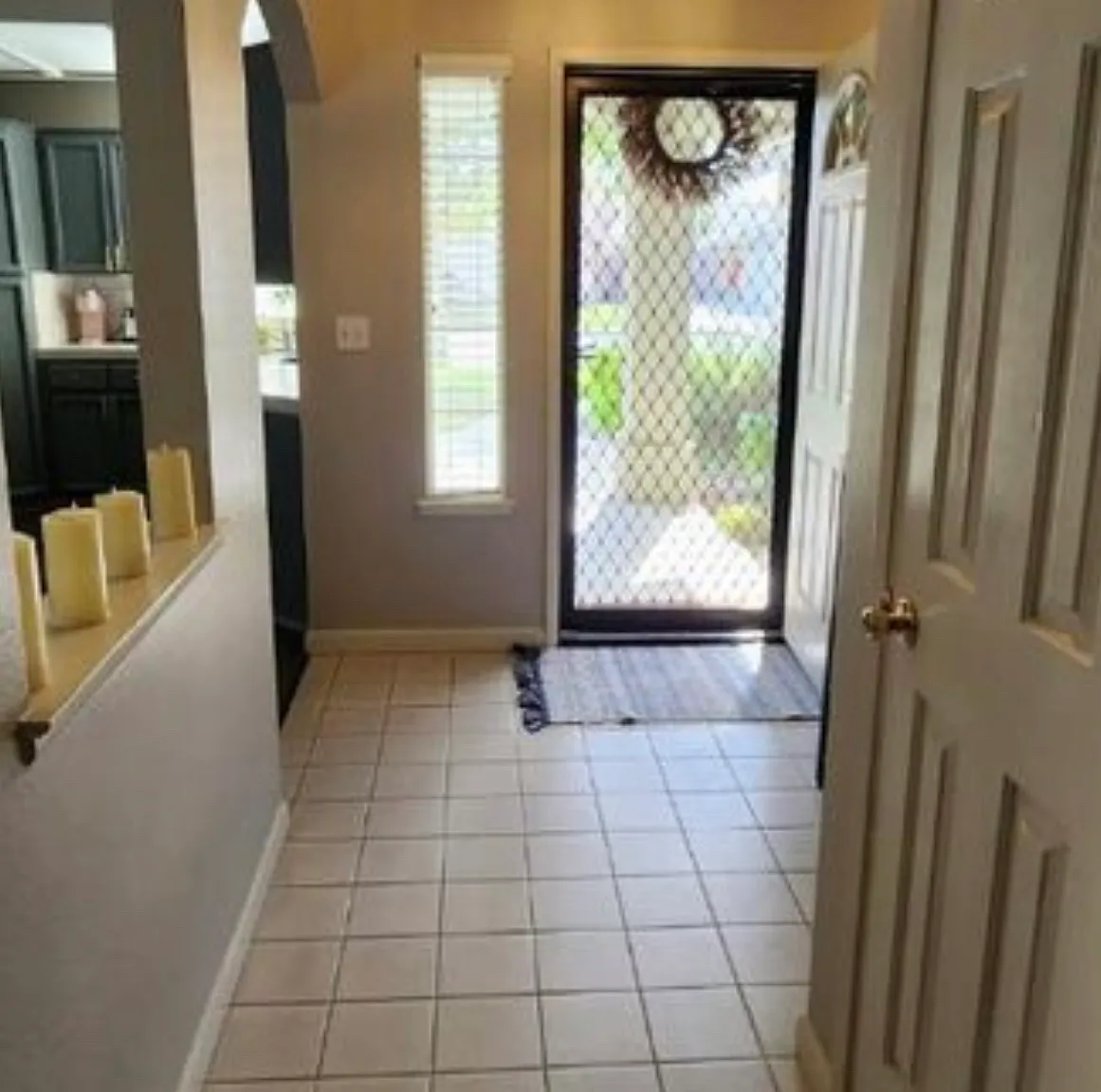 3 bed, 1230 sqft, $2,600 — Photo 3