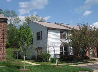 5579 First Statesman Ln, Alexandria, VA 22312