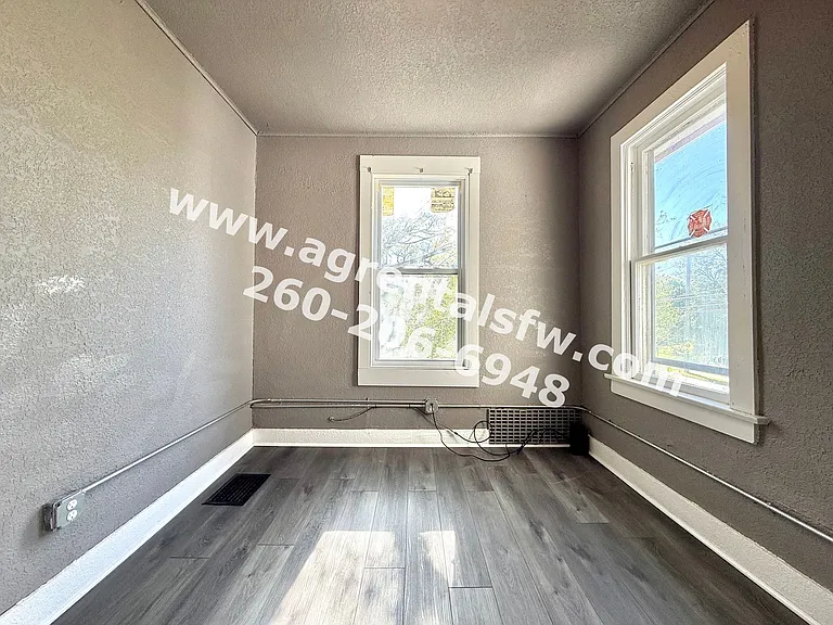 1512 Taylor St — Photo 7