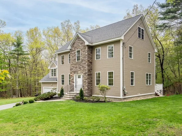 12 Cowdry Hill Rd, Westford, MA 01886