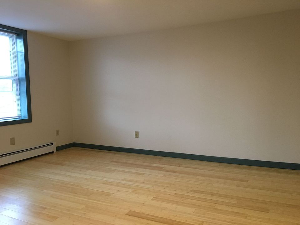 Pocahontas, LLC 9496 Main St Vergennes, VT Zillow