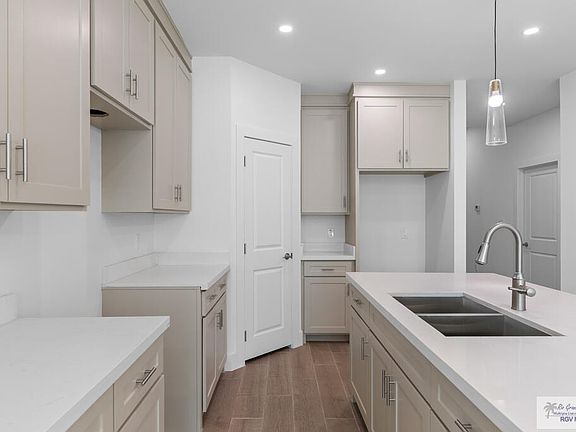 4th image of 3546 De Los Reyes Dr
