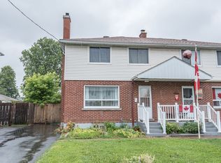 1249 Kingston Ave, Ottawa, ON K1Z 8K8