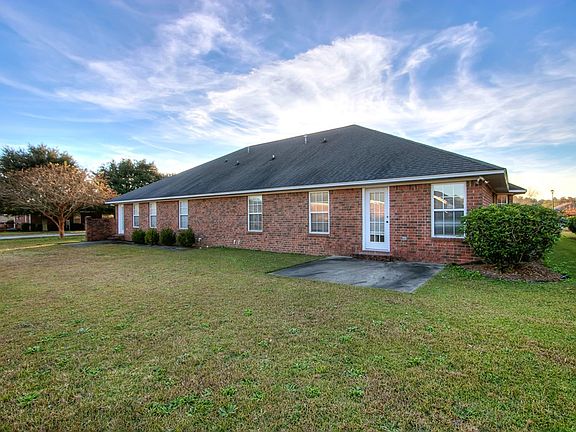 3rd image of 603 Brushwood Dr