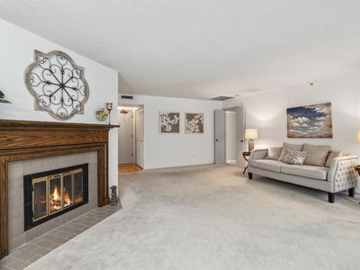 14601 Atrium Way APT 329, Minnetonka, MN, 55345