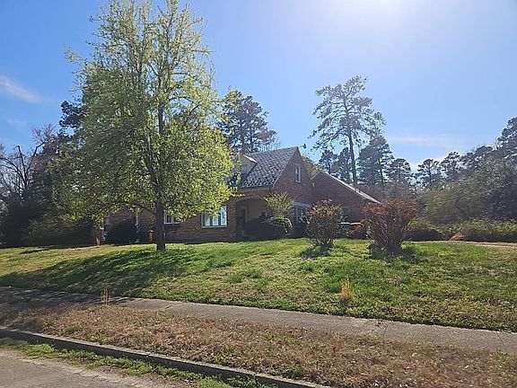 2nd image of 1830 Sherwood Rd