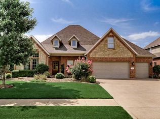 701 SW Thorncroft Ave, Bentonville, AR 72713