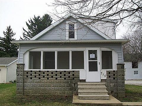 1st image of 715 N Brush St