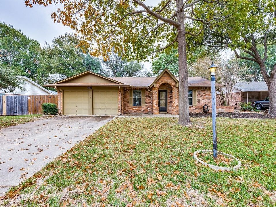 1213 Cozby St E, Benbrook, TX 76126 MLS 20214327 Zillow