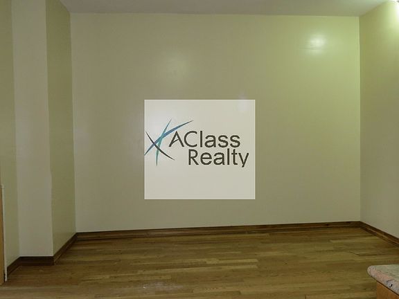 2nd image of 3128 41st St #2P