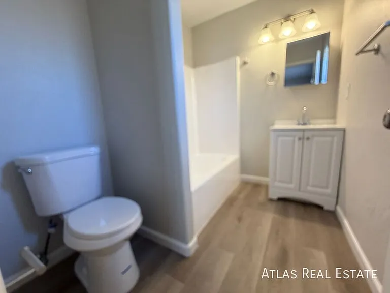 506 N Iroquois Ave #1 — Photo 12