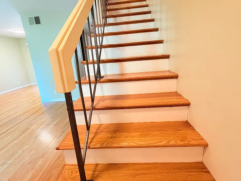 111B Ascot Ct — Photo 16