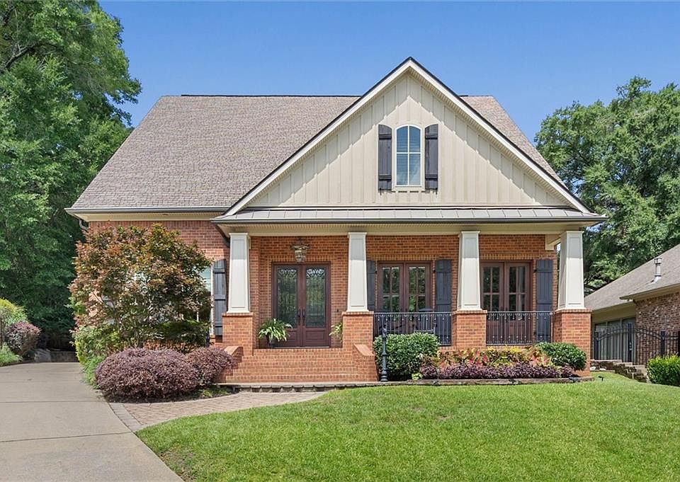 1st image of 808 Country Club Ct