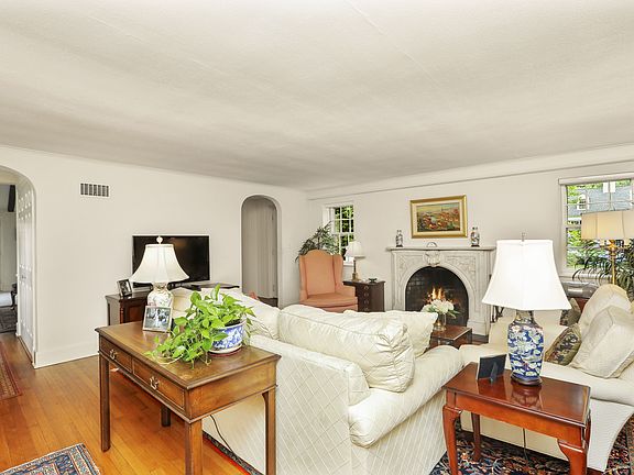 14 Hidden Brook Rd Riverside-print-004-005-004-4200x2802-300dpi.jpg