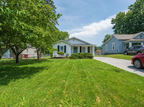 1306 E Chilhowie Ave, Johnson City, TN 37601