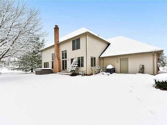 4th image of 7403 Hunting Lake Dr