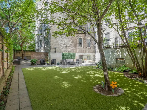 310 West 55th Street image 19 of 23