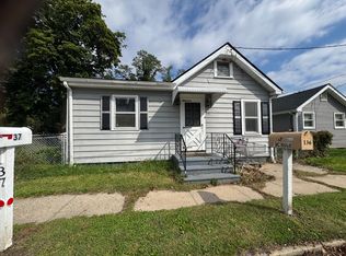 136 Miles Ave, Hamilton, NJ 08610