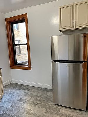 4th image of 28-05 33rd St #2H