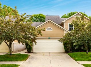 9429 Westwind Dr, Livonia, MI 48150