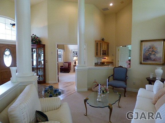 Formal Sitting Area