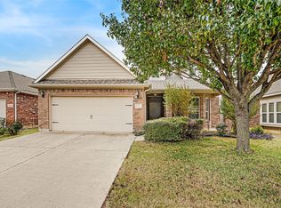 4333 Summersweet Ln, Fort Worth, TX 76109