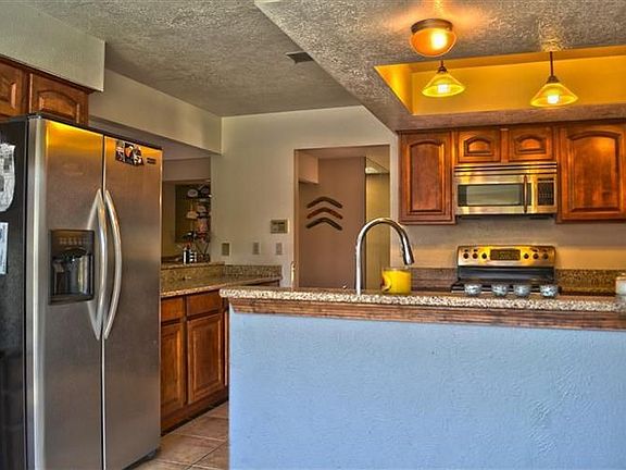 2nd image of 11515 La Vista Grande Dr NE