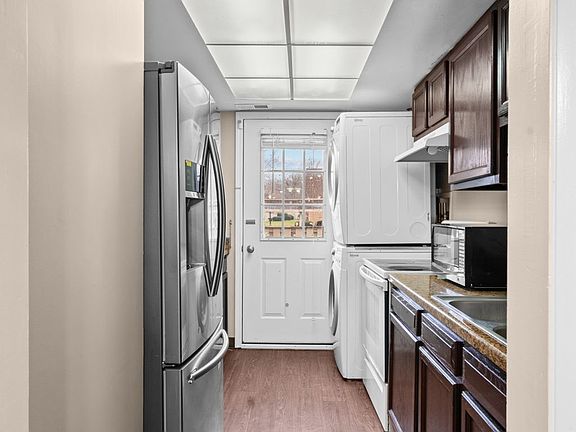 4th image of 1322 Tishman Ln