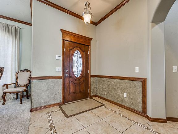 3rd image of 3832 Carrington Ln