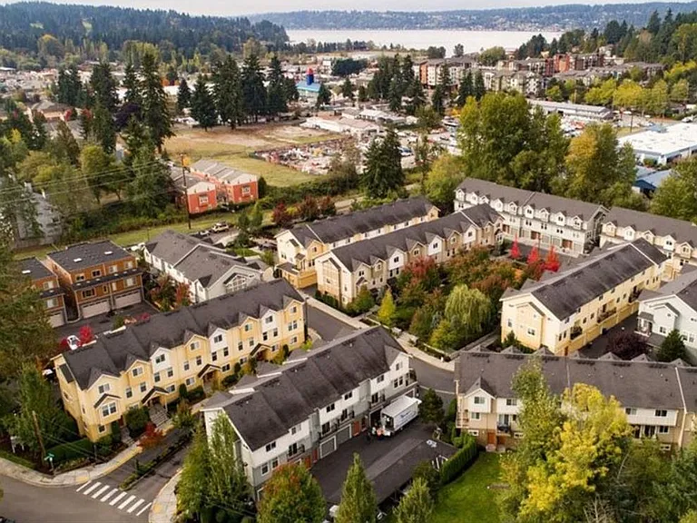 Northshore Townhomes — Photo 8