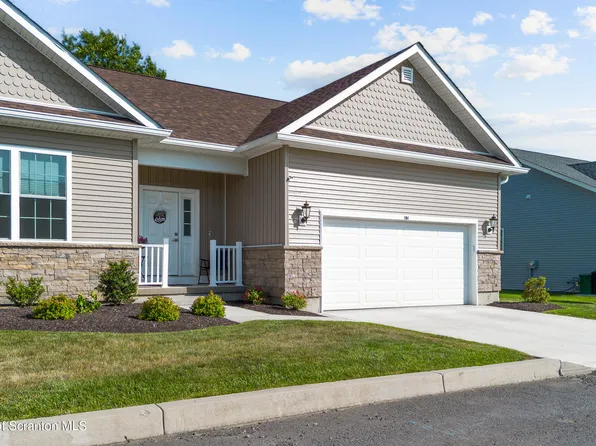 104 Normandy Dr, Jessup, PA 18434