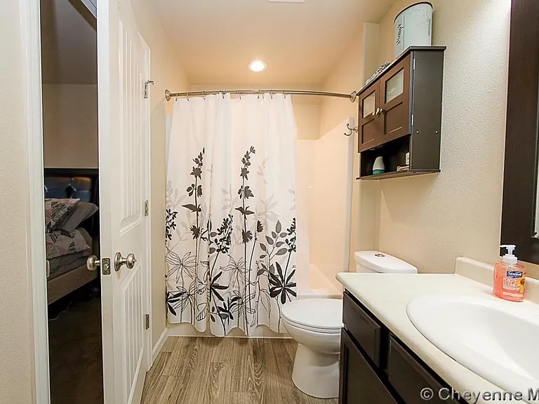 609 Cherry St — Photo 6