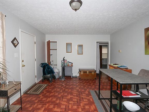 4th image of 6516 Rainbow Ln