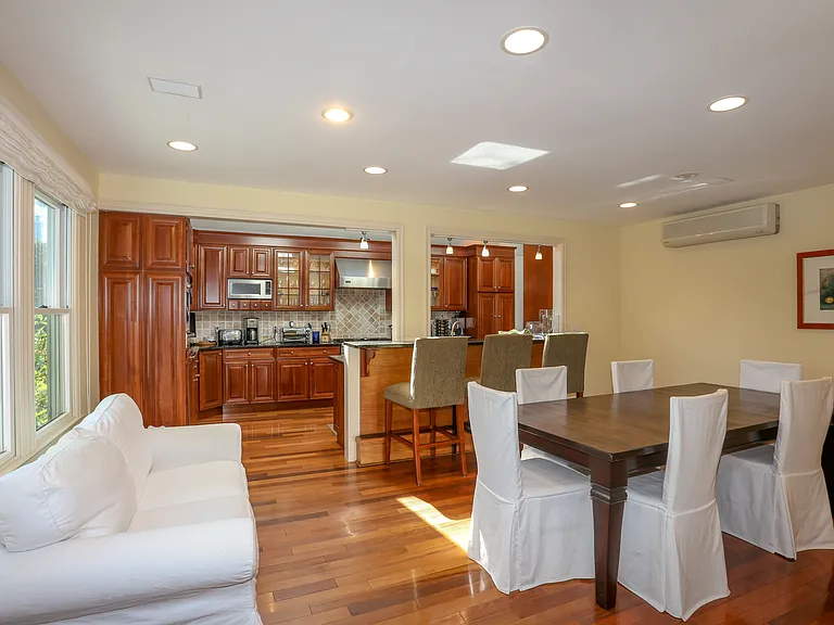 21 Meadowgrass Ln — Photo 11