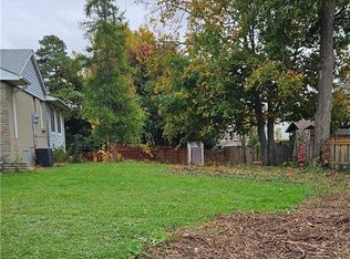 223 Eleanor Ave, Hamilton, ON L8W 1C7