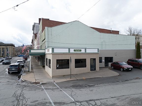 4th image of 538 E Main St