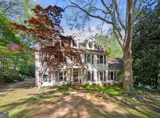 6048 Kings Xing, Stone Mountain, GA 30087