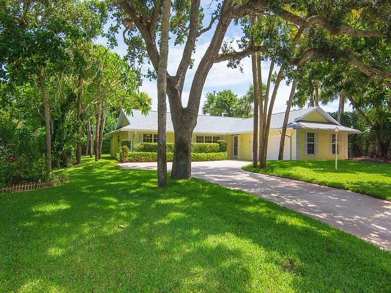 765 Date Palm Rd — Photo 30