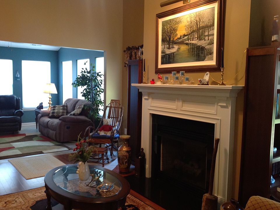 1st image of 395 Devon Chase Hl Unit 1104