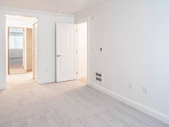 4th image of 4327 Lake Washington Blvd NE APT 6107