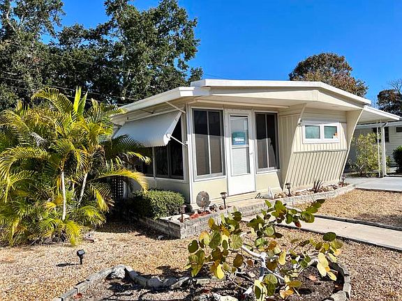2nd image of 2632 Nagano Dr