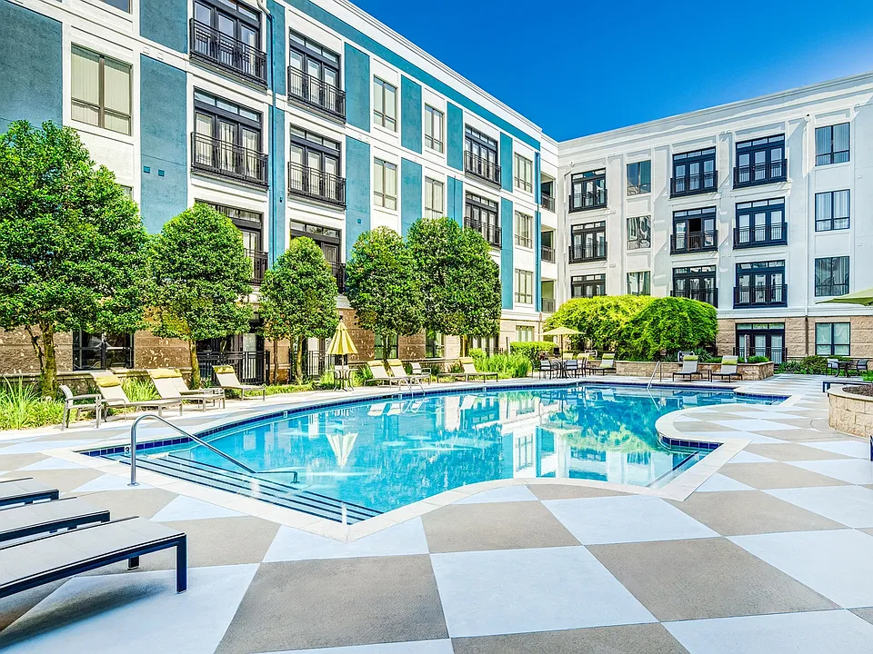 Lofts at Lakeview