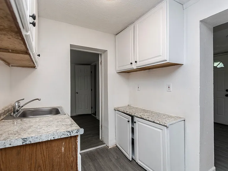 10019 Northgate Dr — Photo 8