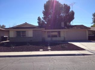 221 Ruby Ave, Hemet, CA 92543